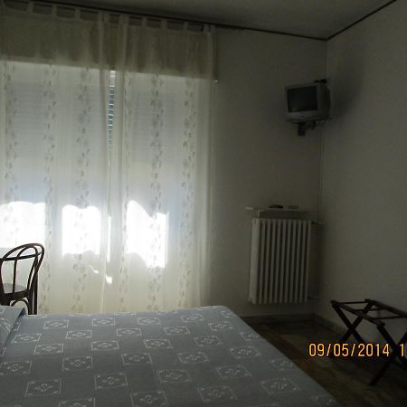 Pensione Aurora Imperia Εξωτερικό φωτογραφία