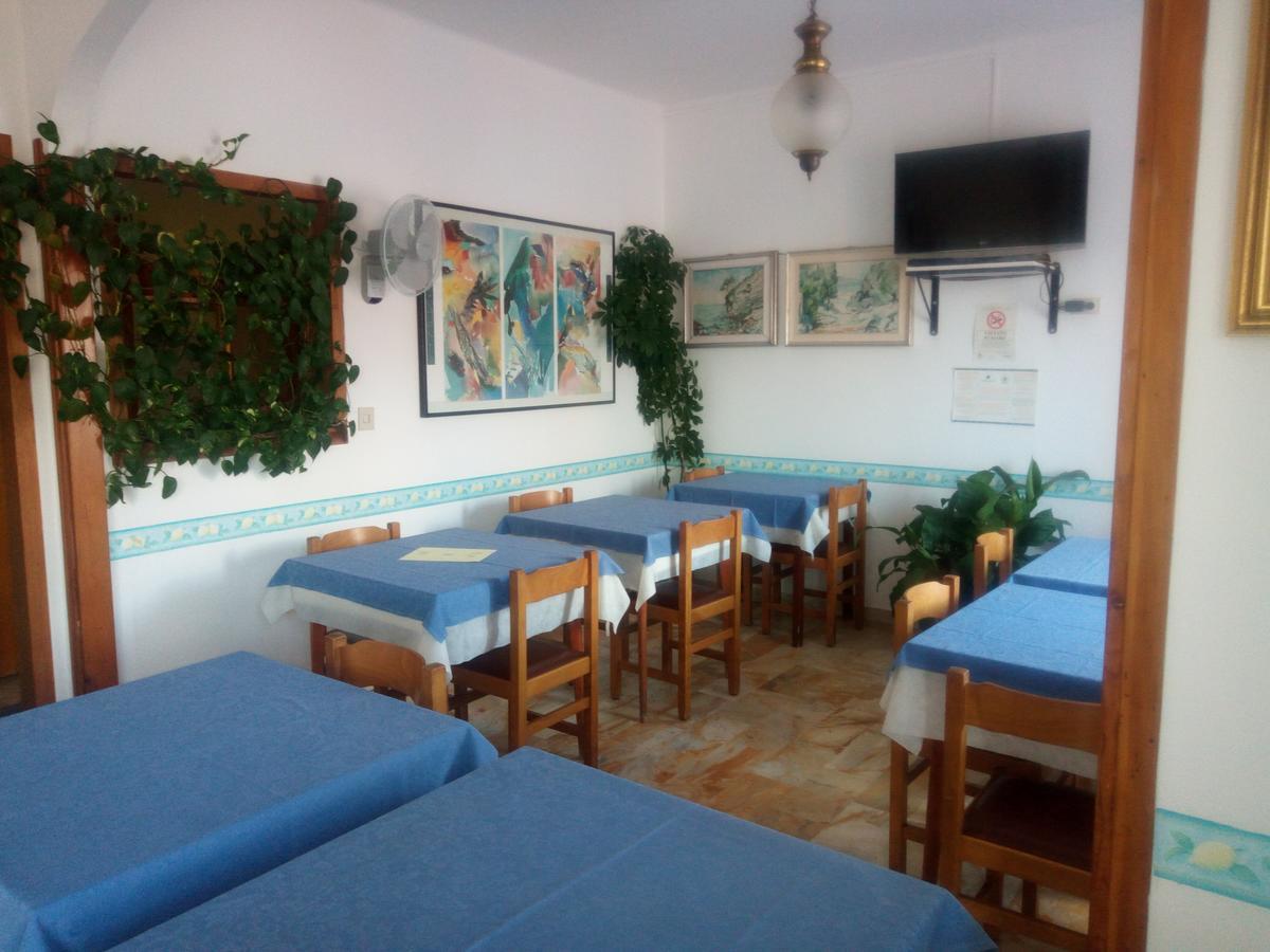 Pensione Aurora Imperia Εξωτερικό φωτογραφία