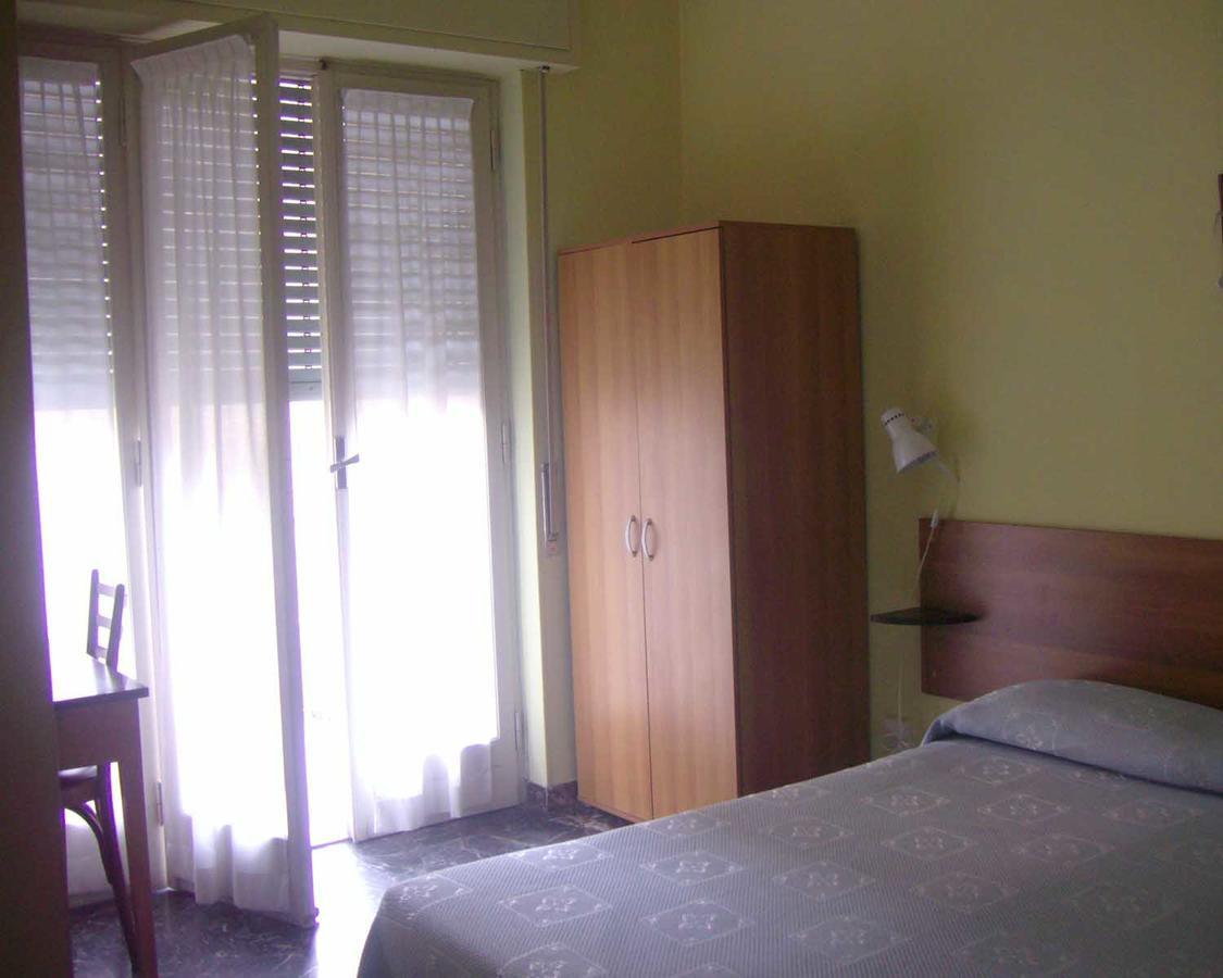 Pensione Aurora Imperia Εξωτερικό φωτογραφία